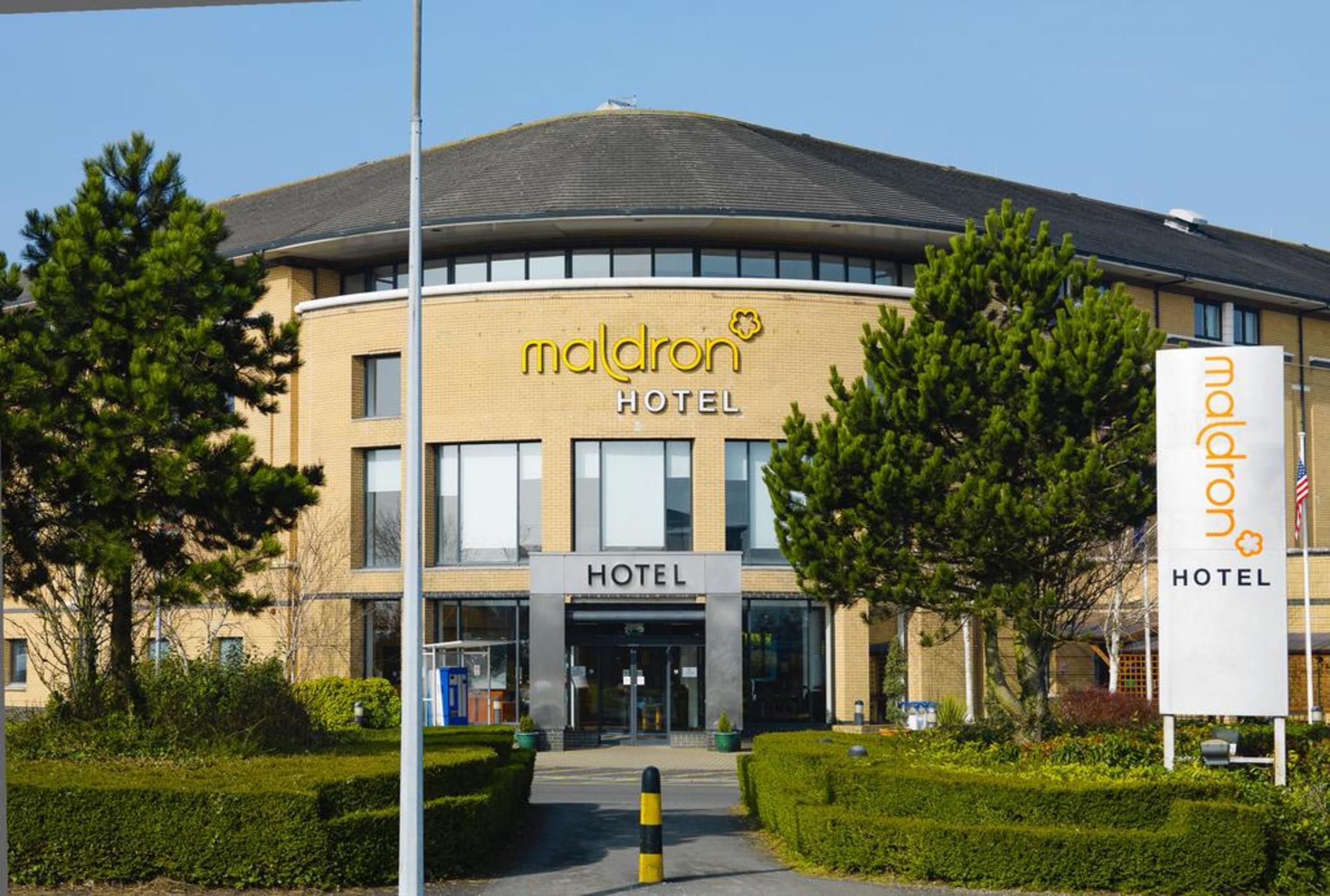 Maldron Hotel Belfast International Airport Aldergrove Exteriör bild